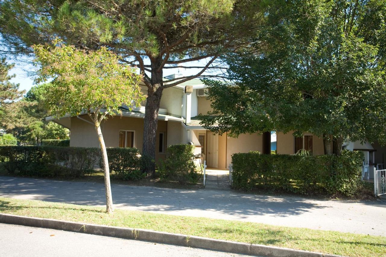 Olimpia Villa Bibione Exterior photo